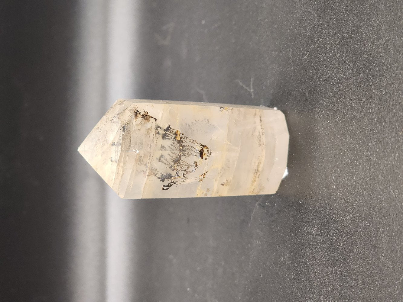 Dendritic Quartz Point